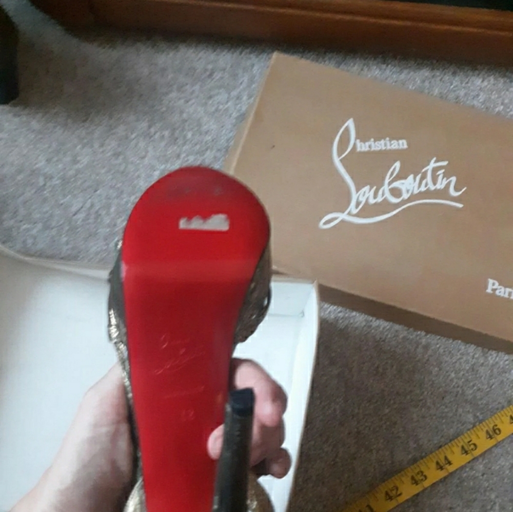 Like new christian louboutin heels - Picture 8 of 10